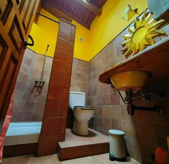 Deluxe-huone, El Planeta Escondido