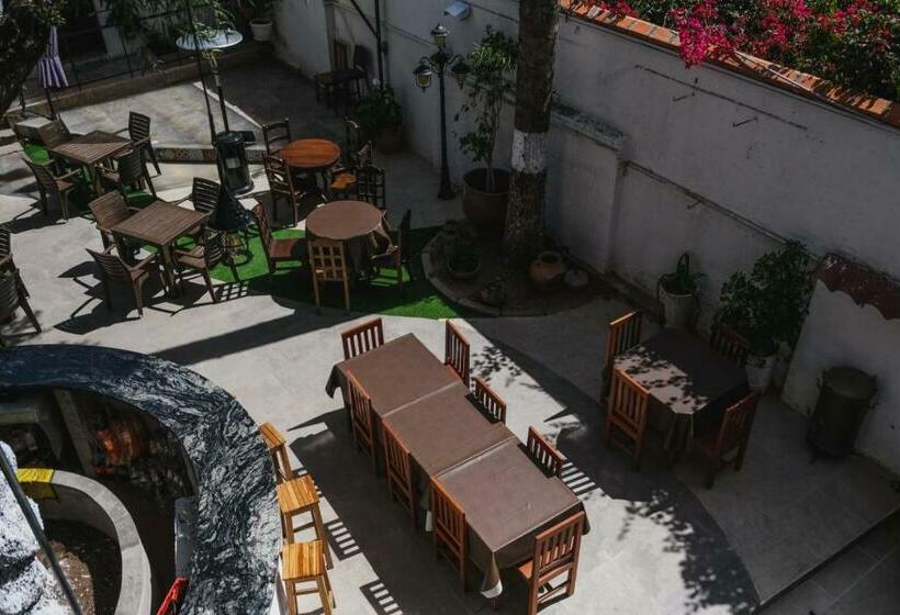 标准单人间, Culta Hostel & Cultural Center