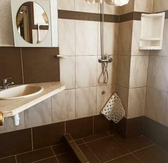 家庭间, Culta Hostel & Cultural Center