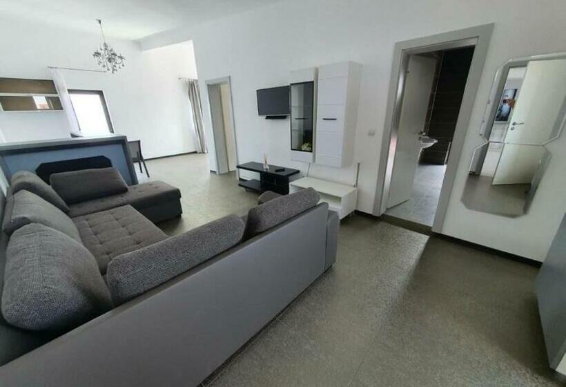 اتاق خانوادگی با چشمانداز دریا, Seaside Inn & Suites