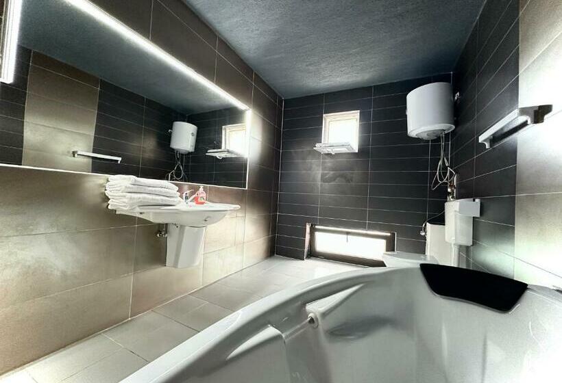 اتاق خانوادگی با چشمانداز دریا, Seaside Inn & Suites