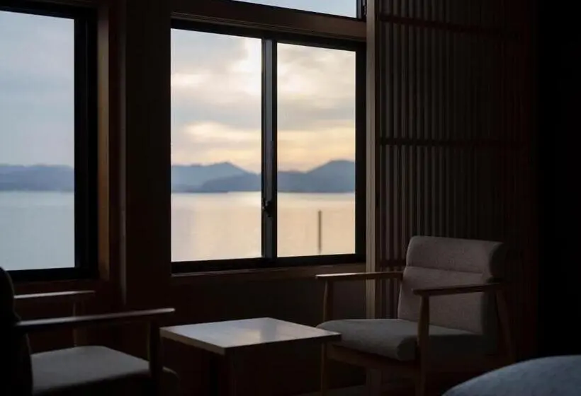 Standard-huone King-vuode, Ryokan Onomichi Nishiyama