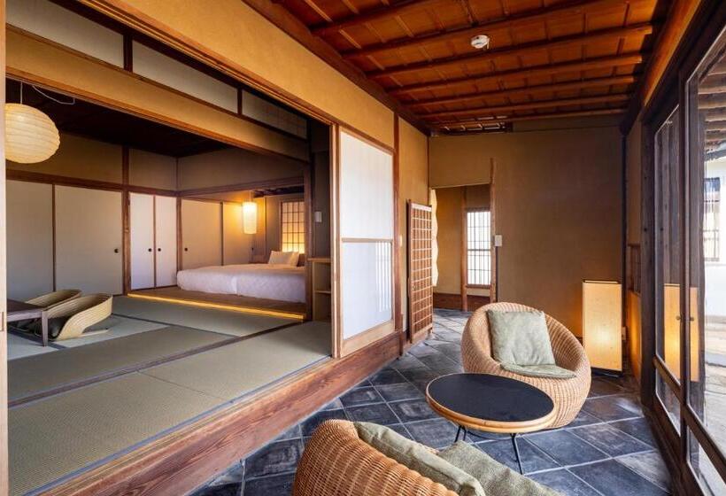 Quarto Triplo Estandar, Ryokan Onomichi Nishiyama