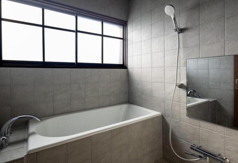 Quarto Estandar, Ryokan Onomichi Nishiyama