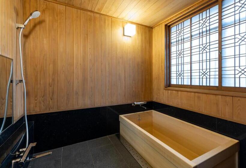 Quarto Estandar, Ryokan Onomichi Nishiyama