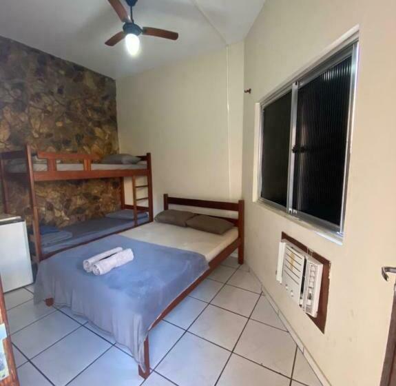 اتاق استاندارد چهار تخته, Pousada Do Trovão