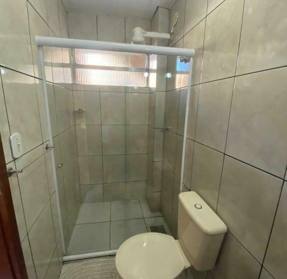 اتاق استاندارد چهار تخته, Pousada Do Trovão