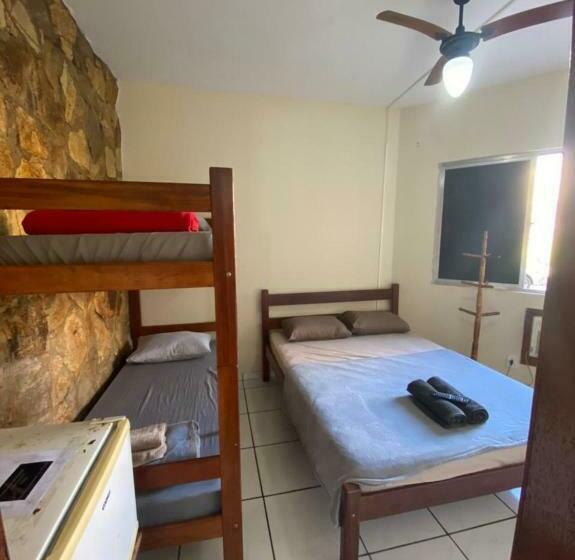 اتاق استاندارد چهار تخته, Pousada Do Trovão