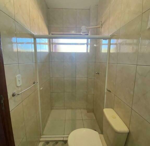 اتاق خانوادگی, Pousada Do Trovão