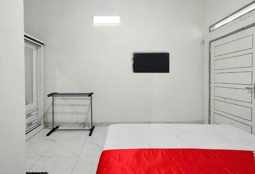 חדר סטנדרט, Oyo 92522 Gle Kost Syariah