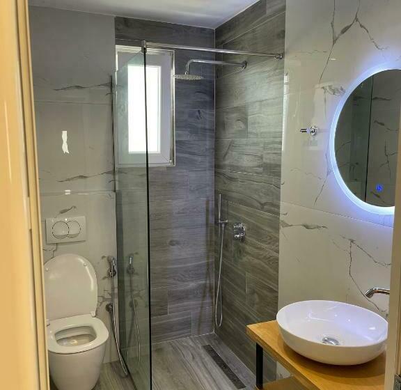 اتاق سه نفره دلوکس با چشم‌انداز دریا, Resol