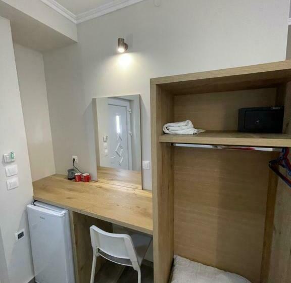 اتاق استاندارد چهار تخته با چشم‌انداز دریا, Resol