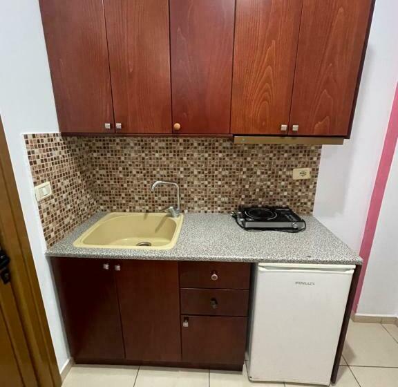 اتاق استاندارد چهار تخته با چشم‌انداز دریا, Resol