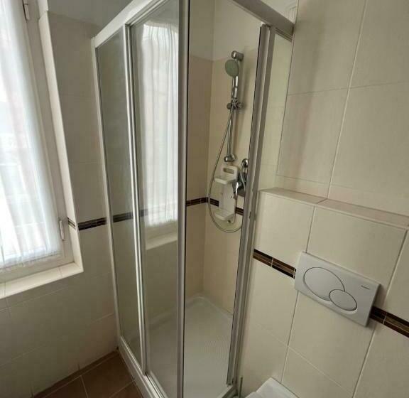 Номер Стандарт, Yolo Rooms