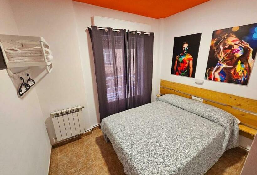 اتاق استاندارد با سرویس بهداشتی مشترک, Arc House Granada