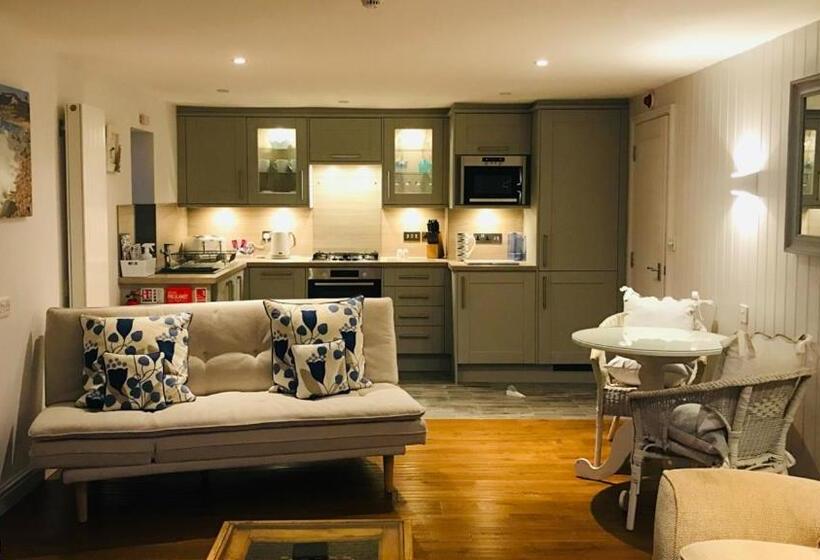 Апартаменты 1 Спальня Вид на Море, Chesil Beach Lodge Burton Bradstock Dorset Dt64rj