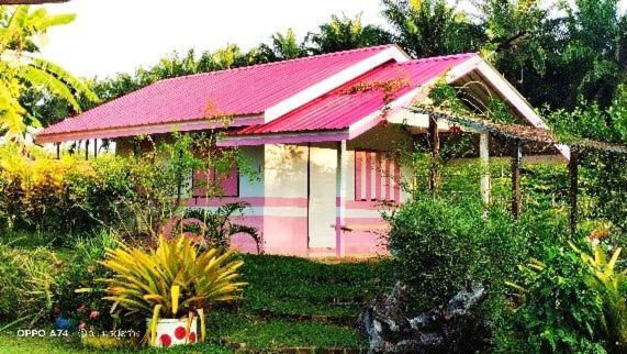 غرفة قياسية مطلّة علي حمام السباحة, Phonphusang Utopia Farmstay