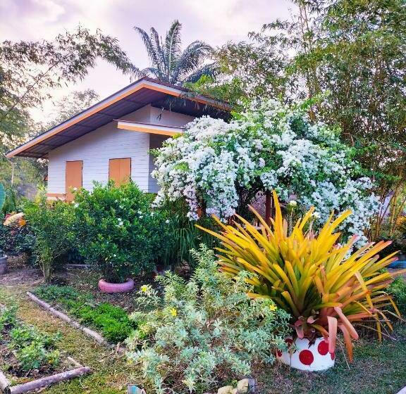 غرفة عائلية, Phonphusang Utopia Farmstay