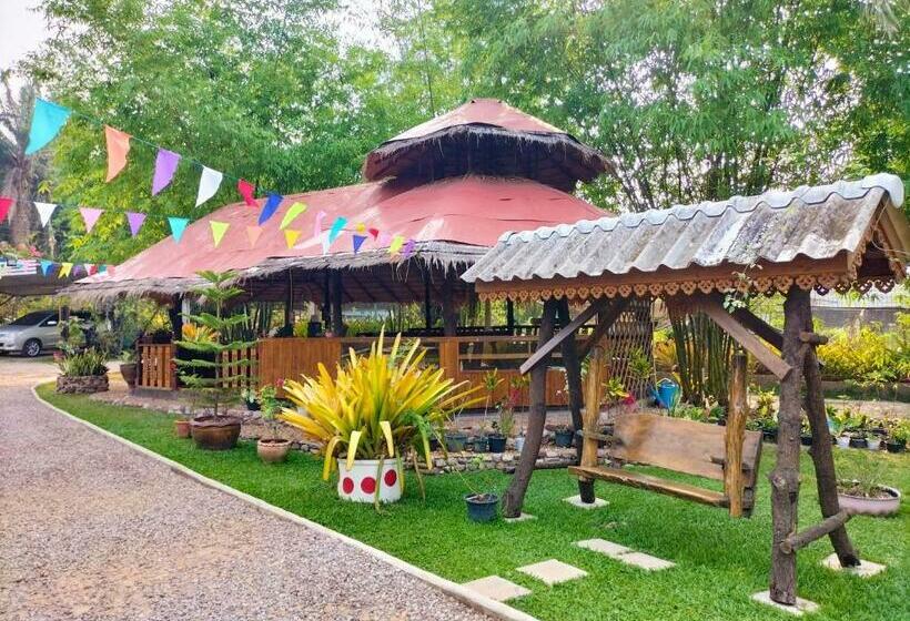 Семейный Номер, Phonphusang Utopia Farmstay