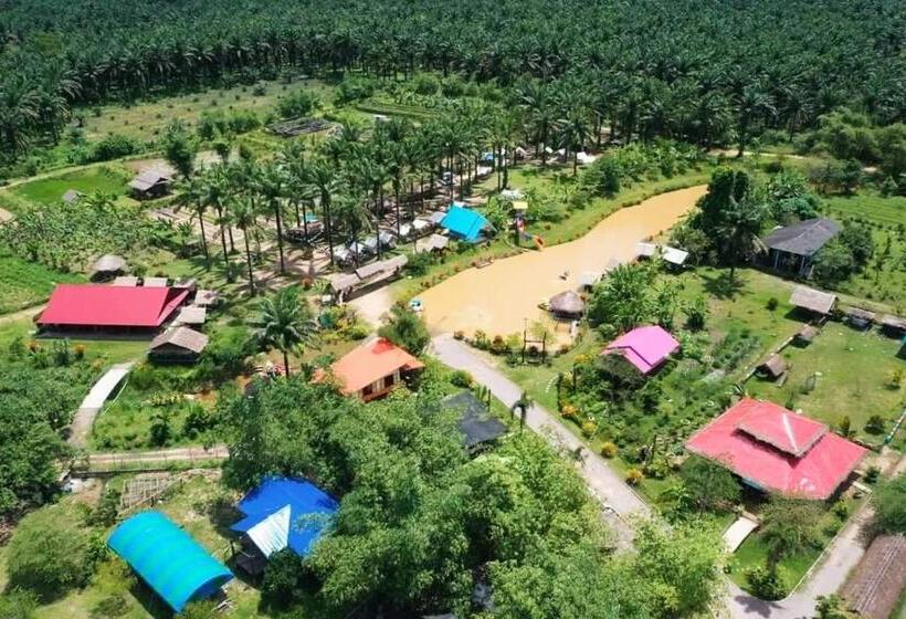 Семейный Номер, Phonphusang Utopia Farmstay