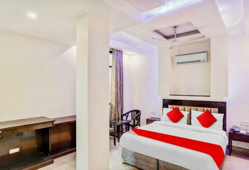 חדר קלאסי לשלושה, Oyo Flagship 81239 Delhi Palace