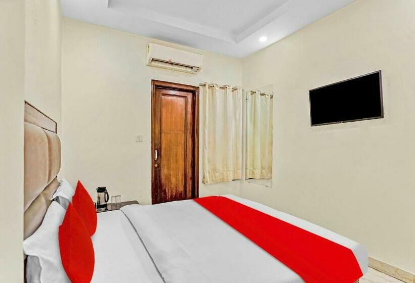 חדר קלאסי לשלושה, Oyo Flagship 81239 Delhi Palace