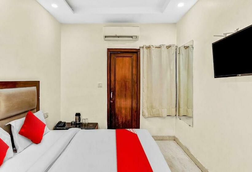 חדר קלאסי לשלושה, Oyo Flagship 81239 Delhi Palace