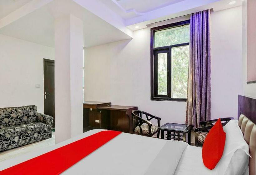חדר קלאסי לשלושה, Oyo Flagship 81239 Delhi Palace
