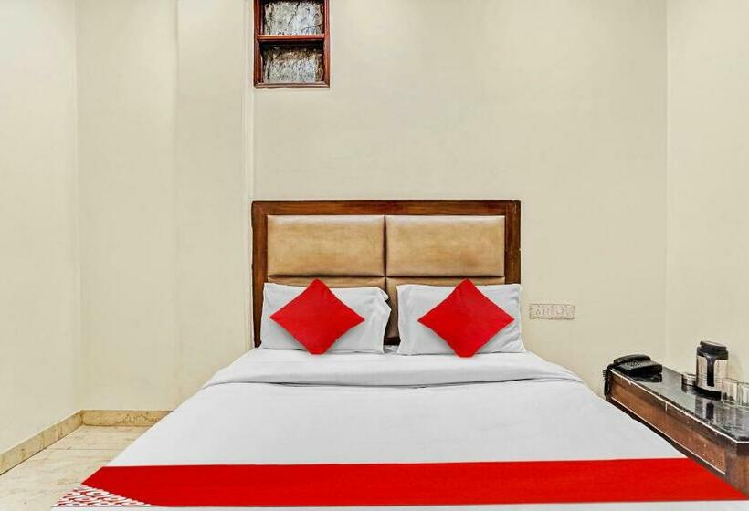 חדר קלאסי לשלושה, Oyo Flagship 81239 Delhi Palace