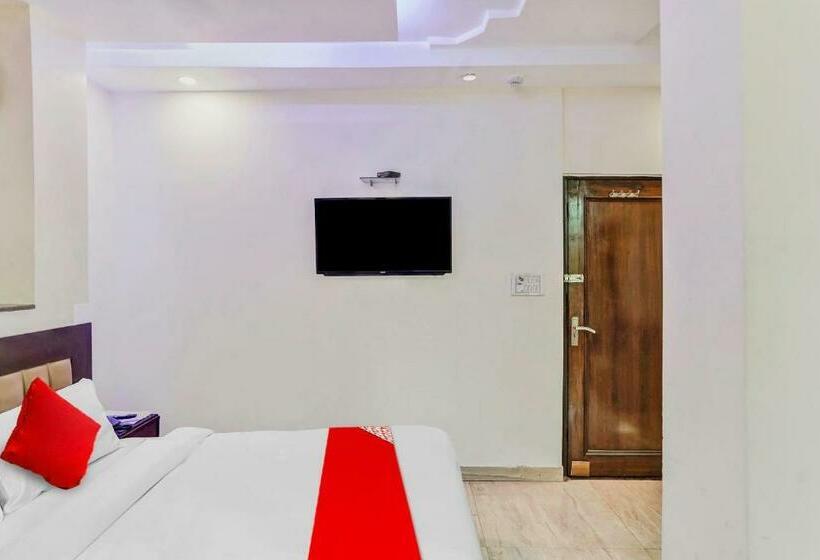 חדר קלאסי לשלושה, Oyo Flagship 81239 Delhi Palace