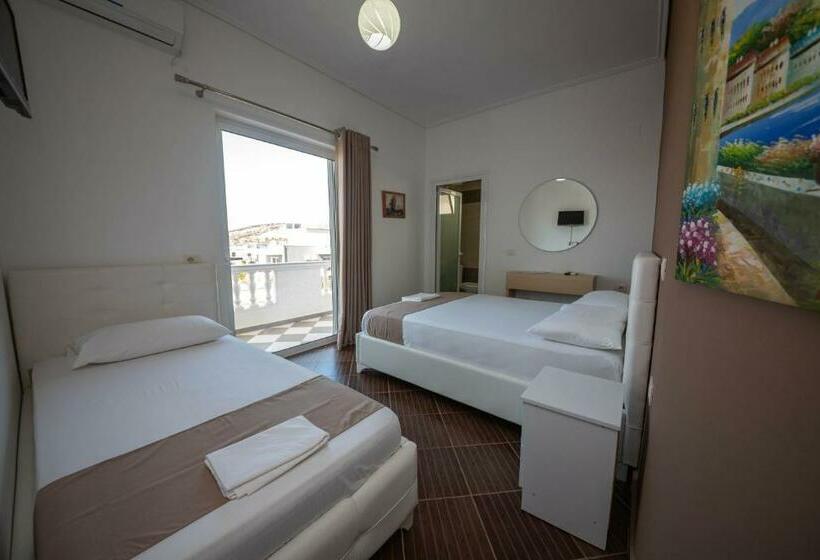 스탠다드 트리플 발코니 룸, Vale Deti Rooms