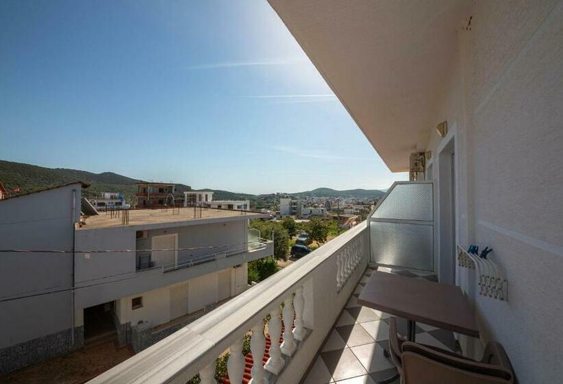 1 Bedroom Family Apartment with Balcony, Vale Deti Rooms
