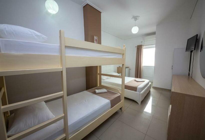 발코니가 있는 4인용 스탠다드 룸, Vale Deti Rooms