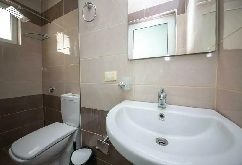 اتاق استاندارد چهارنفره با بالکن, Vale Deti Rooms