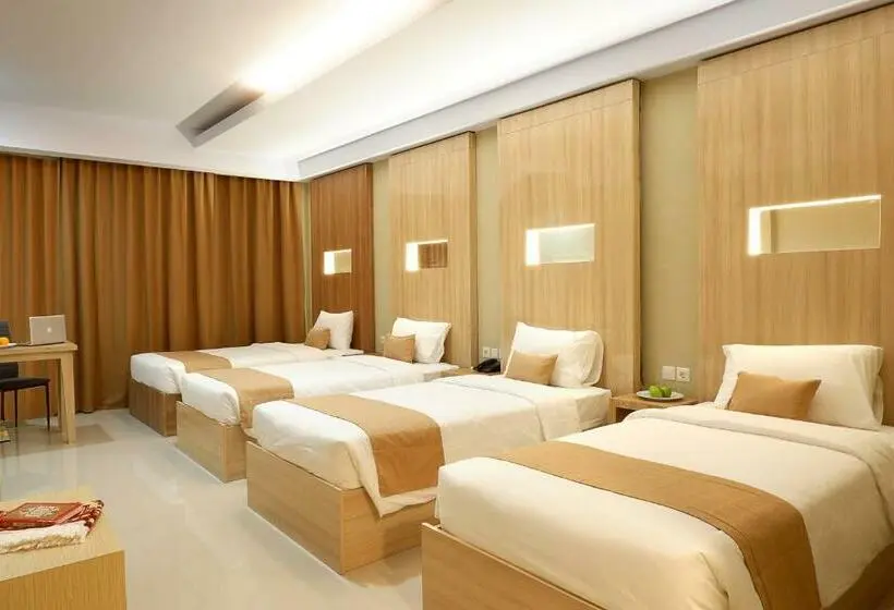 スタンダード４人部屋, Sahid Azizah Syariah Hotel And Convention Kendari