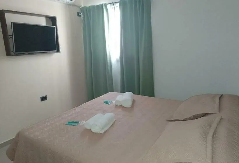 اتاق کلاسیک چهارنفره, Golden Ross Resort & Spa