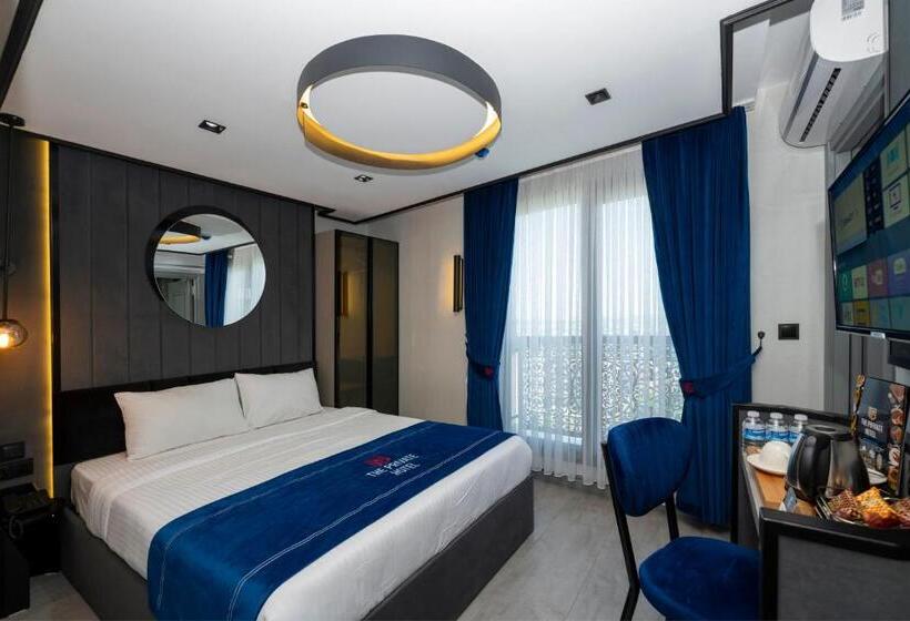 חדר דלוקס יחיד, The Private Airport