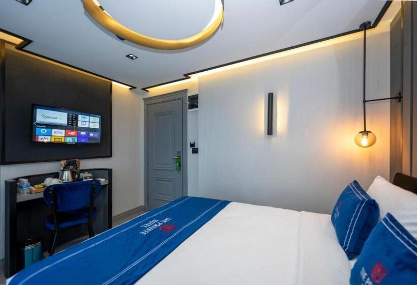 חדר דלוקס יחיד, The Private Airport