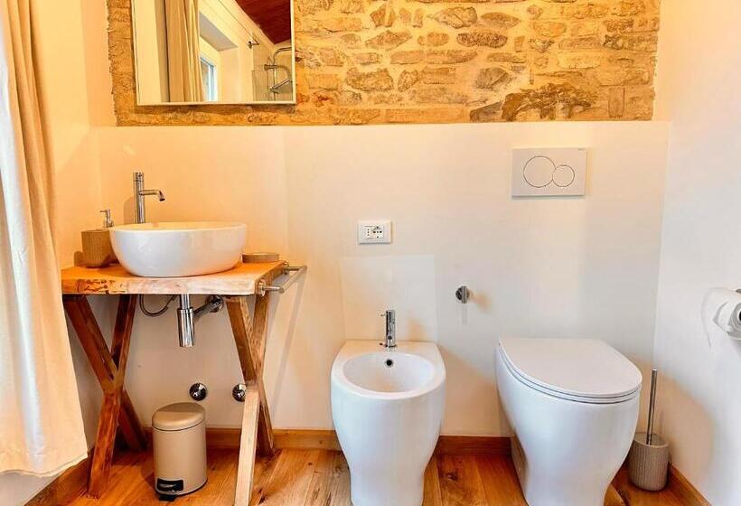 חדר סטנדרט לשלושה, Villa Arcadia B&b