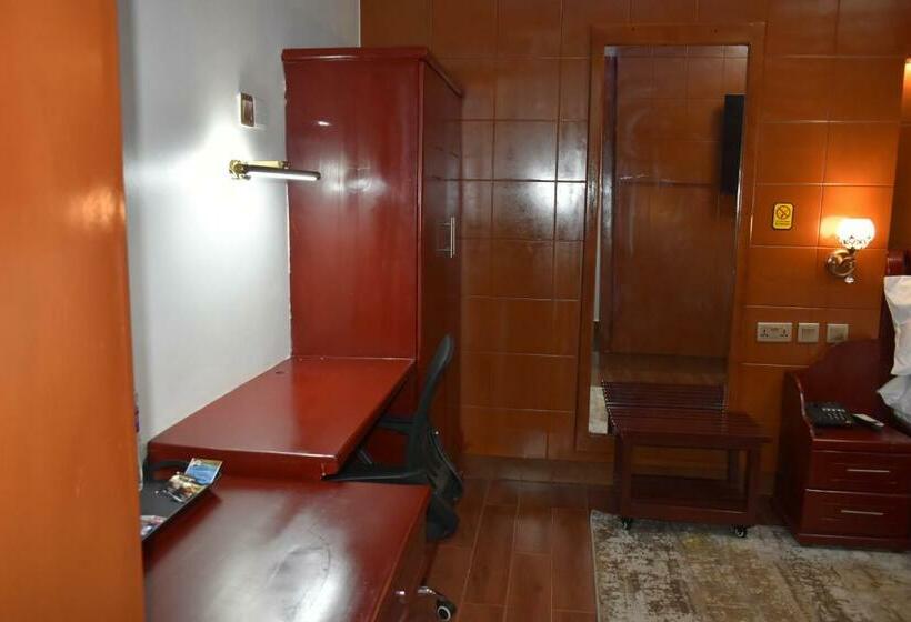 غرفة سوبيريور, Bwami Dubai Hotel Kasulu