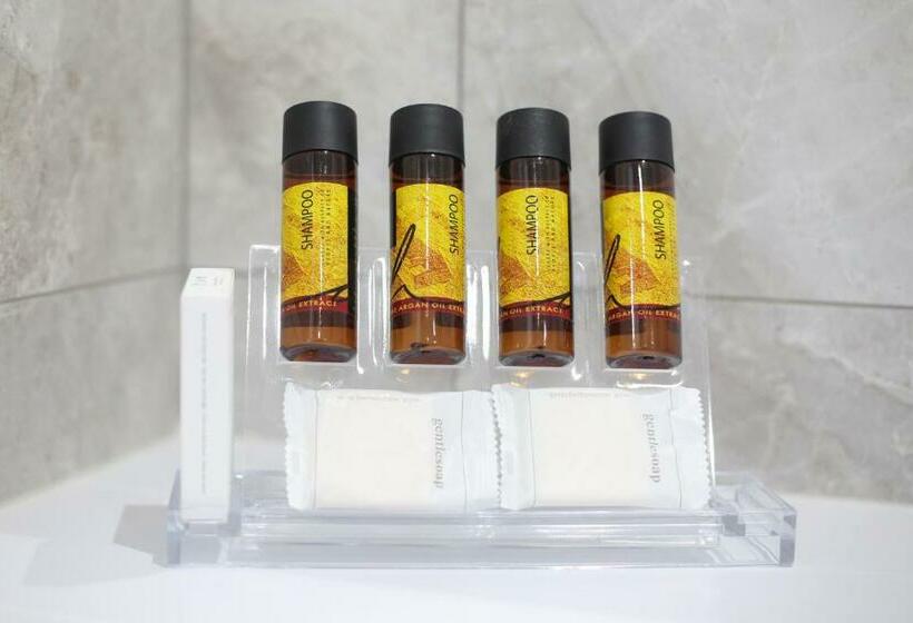 חדר סופריור לשלושה עם נוף לים, Sea & Sand