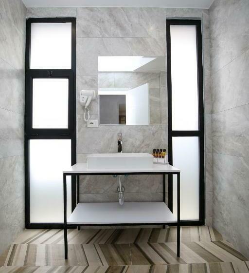 חדר דלוקס לשלושה עם נו לים, Sea & Sand