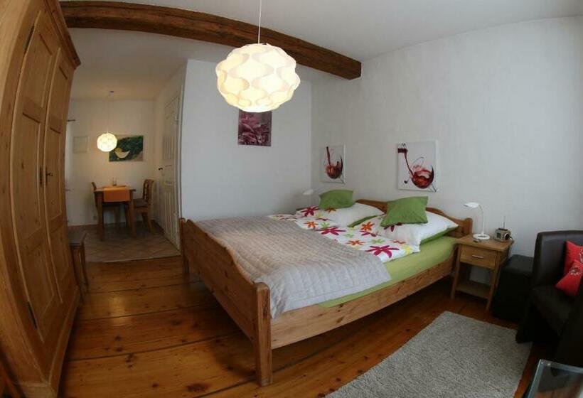 1ベッドルームアパートメント, Alter Winzerhof Weisenheim Am Berg E.k