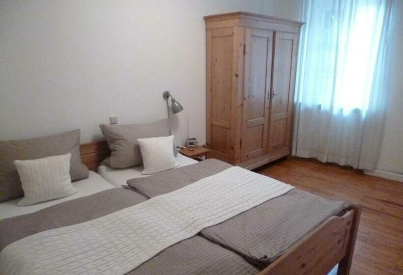 1ベッドルームアパートメント, Alter Winzerhof Weisenheim Am Berg E.k