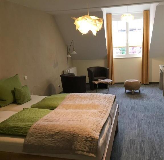 ジュニアスイート, Alter Winzerhof Weisenheim Am Berg E.k