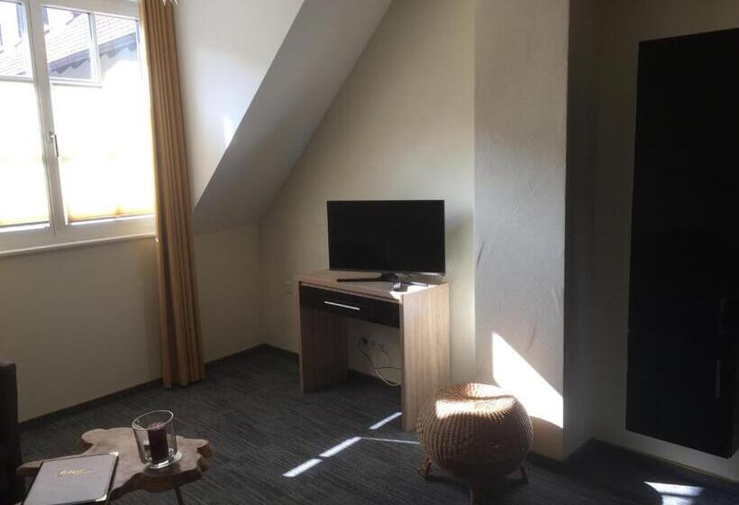 ジュニアスイート, Alter Winzerhof Weisenheim Am Berg E.k