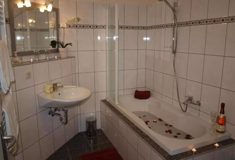 Suite, Am Schützenberg