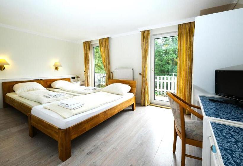 트리플 스탠다드 전망룸, Haus Am Walde