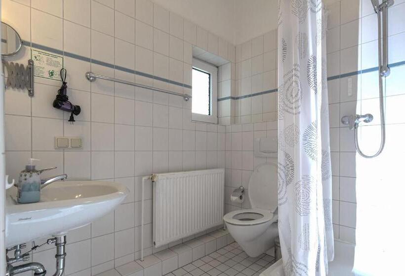 트리플 스탠다드 전망룸, Haus Am Walde