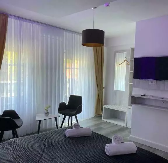 Standard Room with Balcony, Heidepension Bispingen